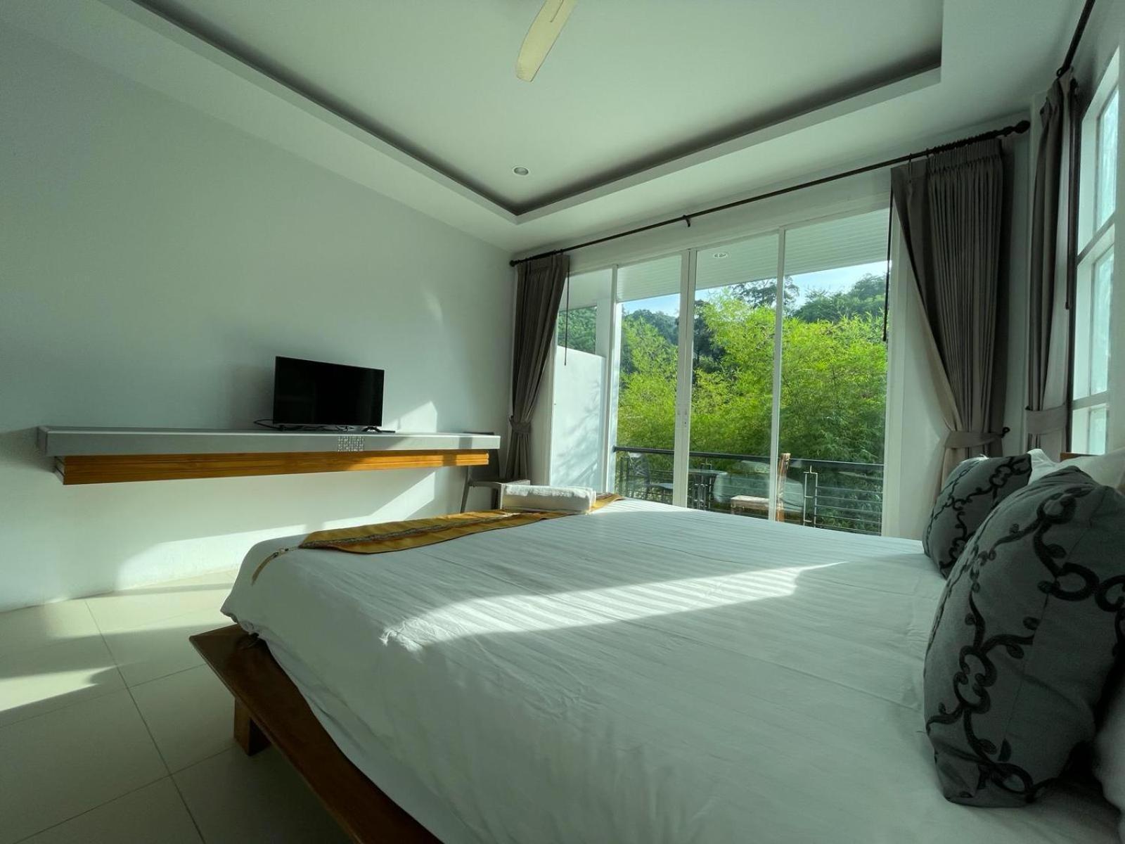 Little Kamala Hill Aparthotel Buitenkant foto